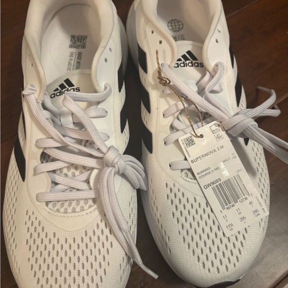 Adidas Supernova White and Black Running Shoes new size 11.5 - Picture 7 of 7